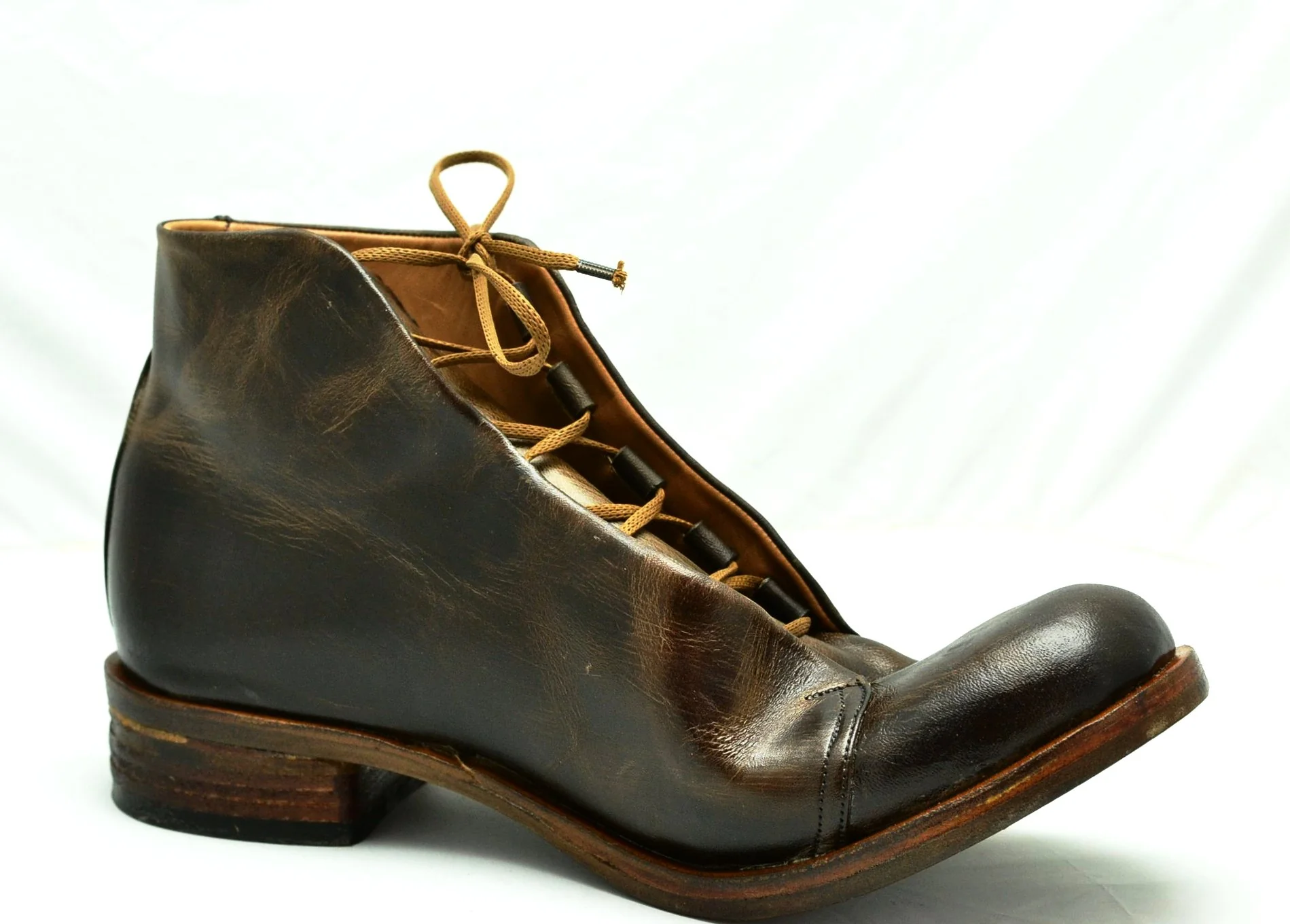 Asym derby boot  |  Burnt choc | cordovan - Image 5