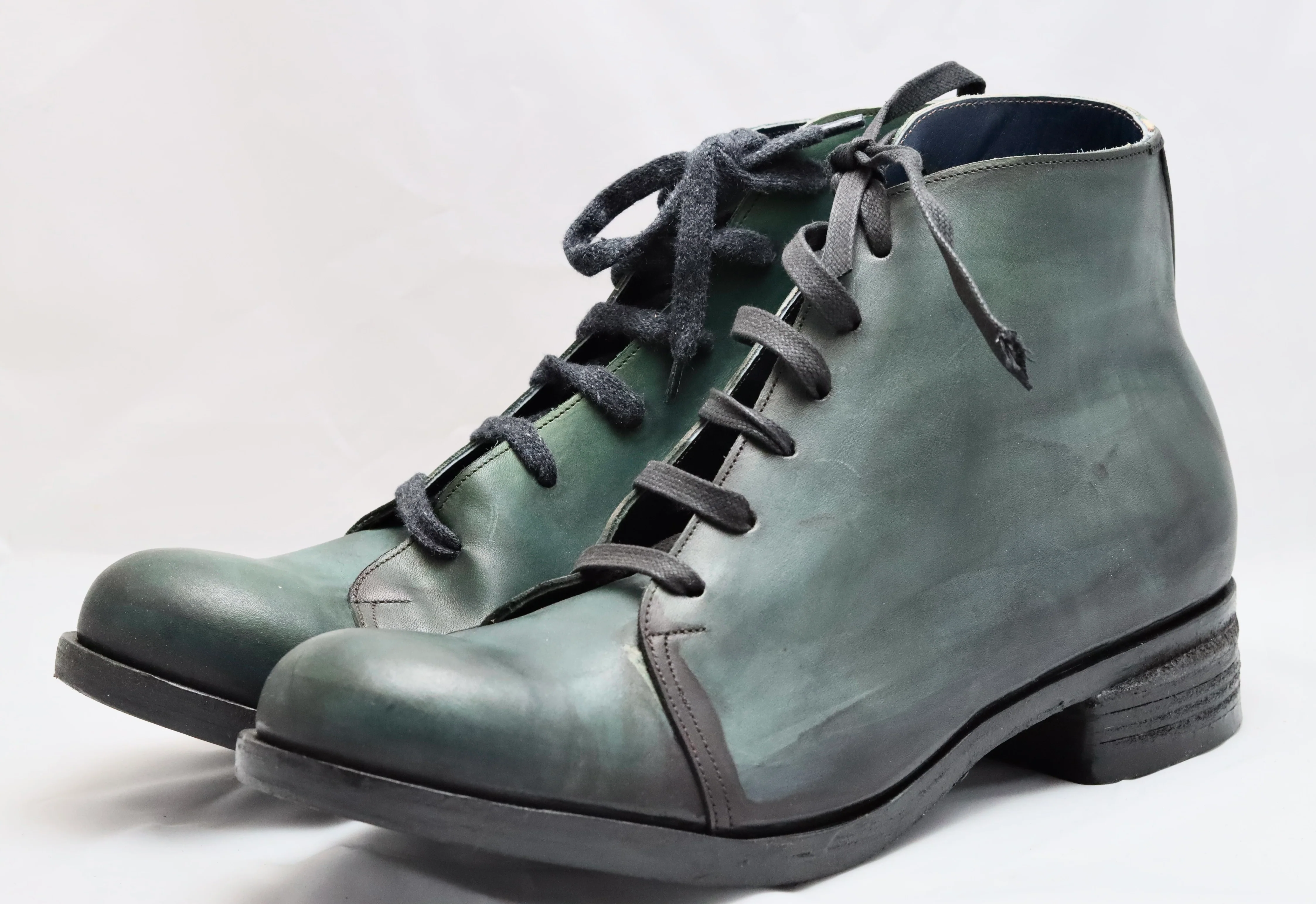 Asym derby boot  |  petrolio stain | calf - Image 2