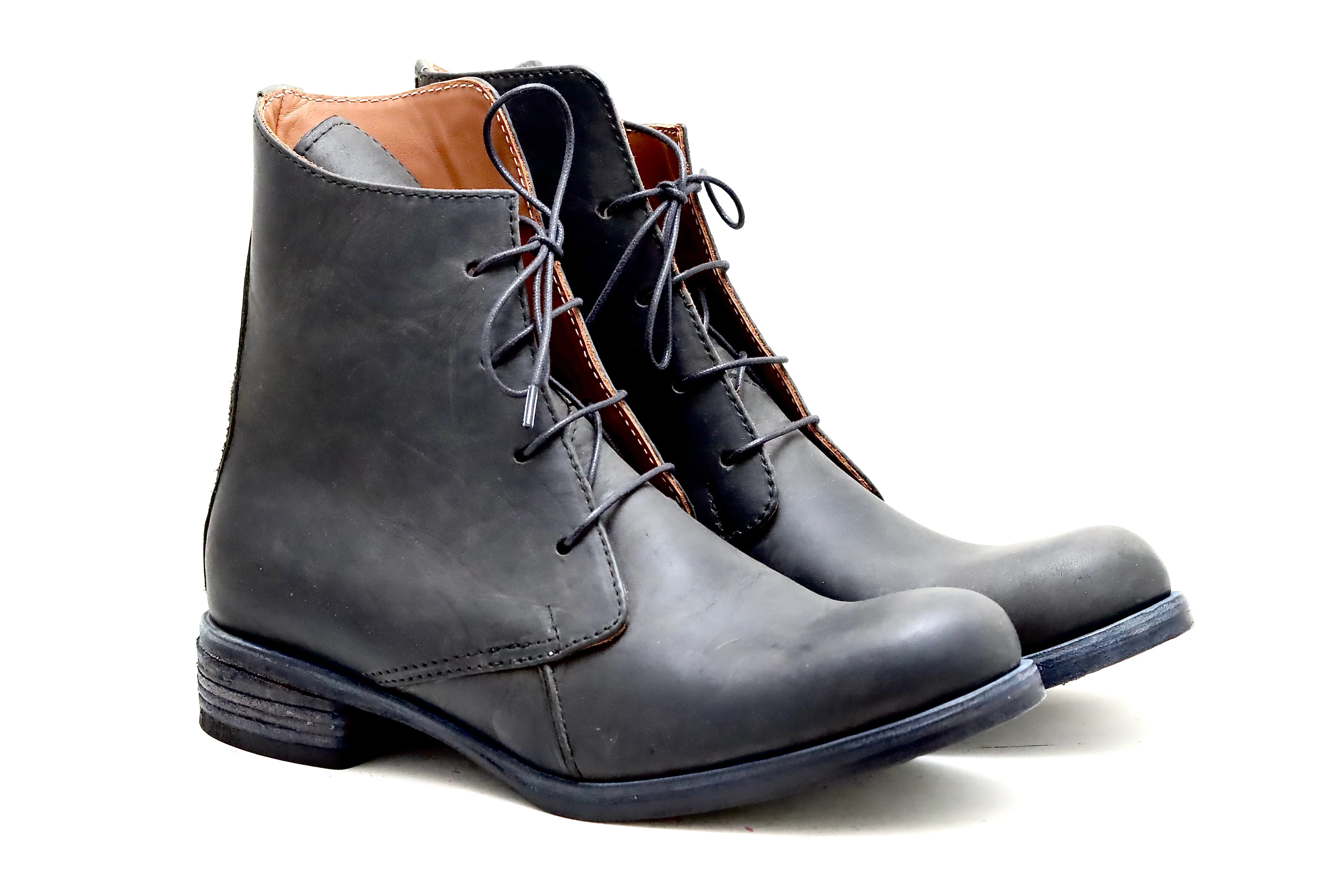 Derby Boot | Black | waxy calf