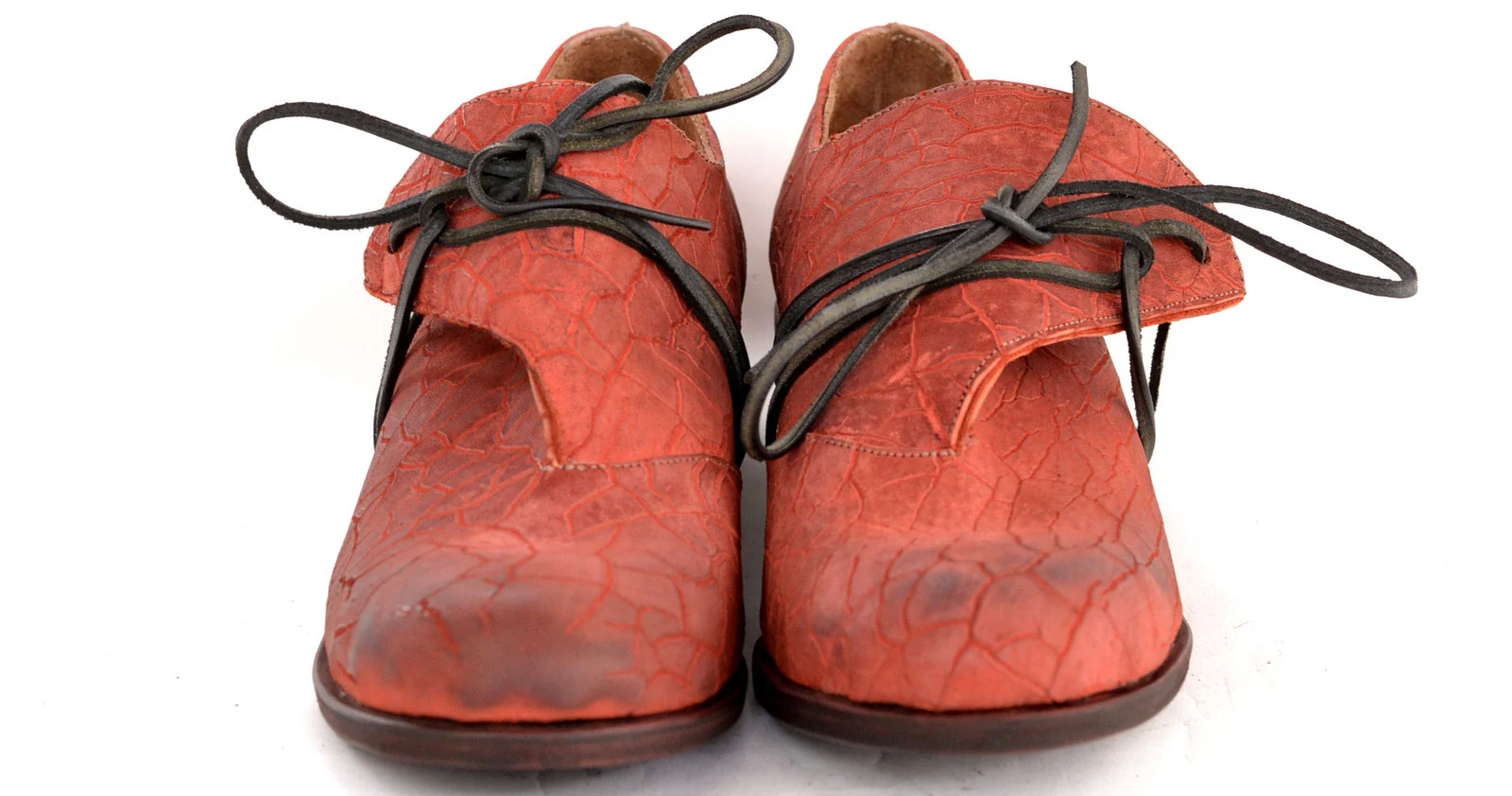Foldover Shoe  |  Red Crazed - Image 2
