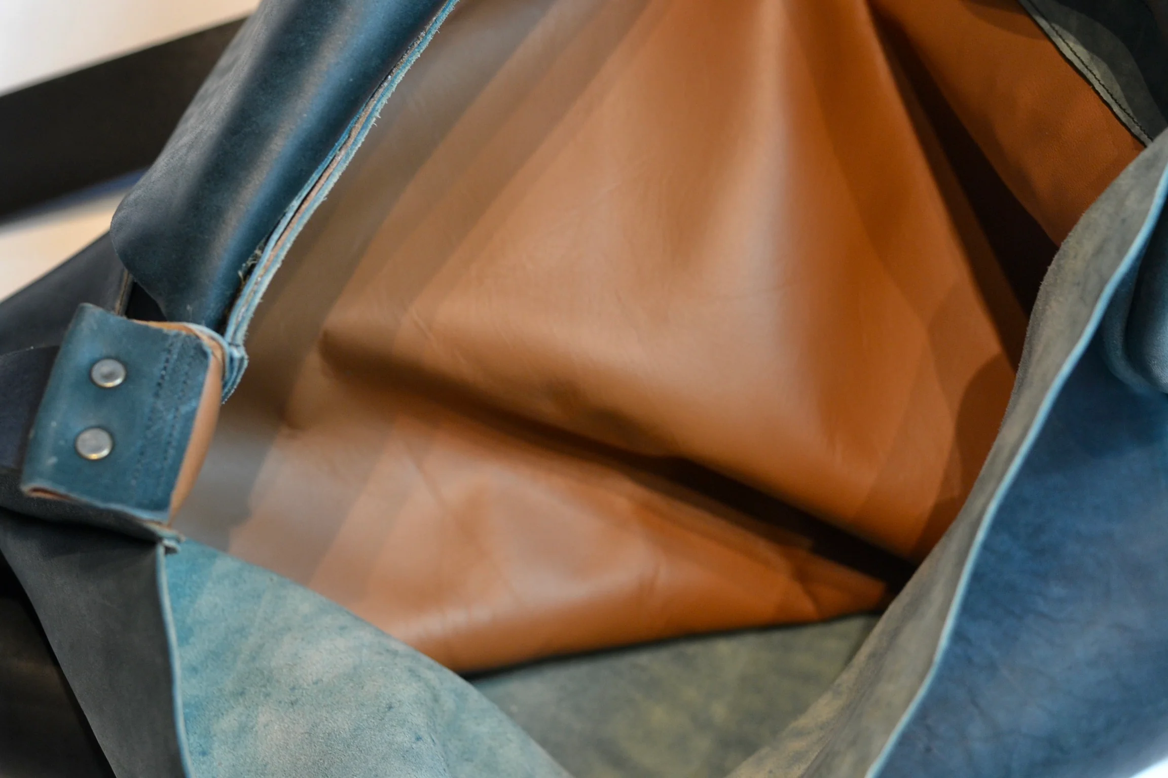 Gaucho Bag  |  marine blue | Cordovan - Image 5