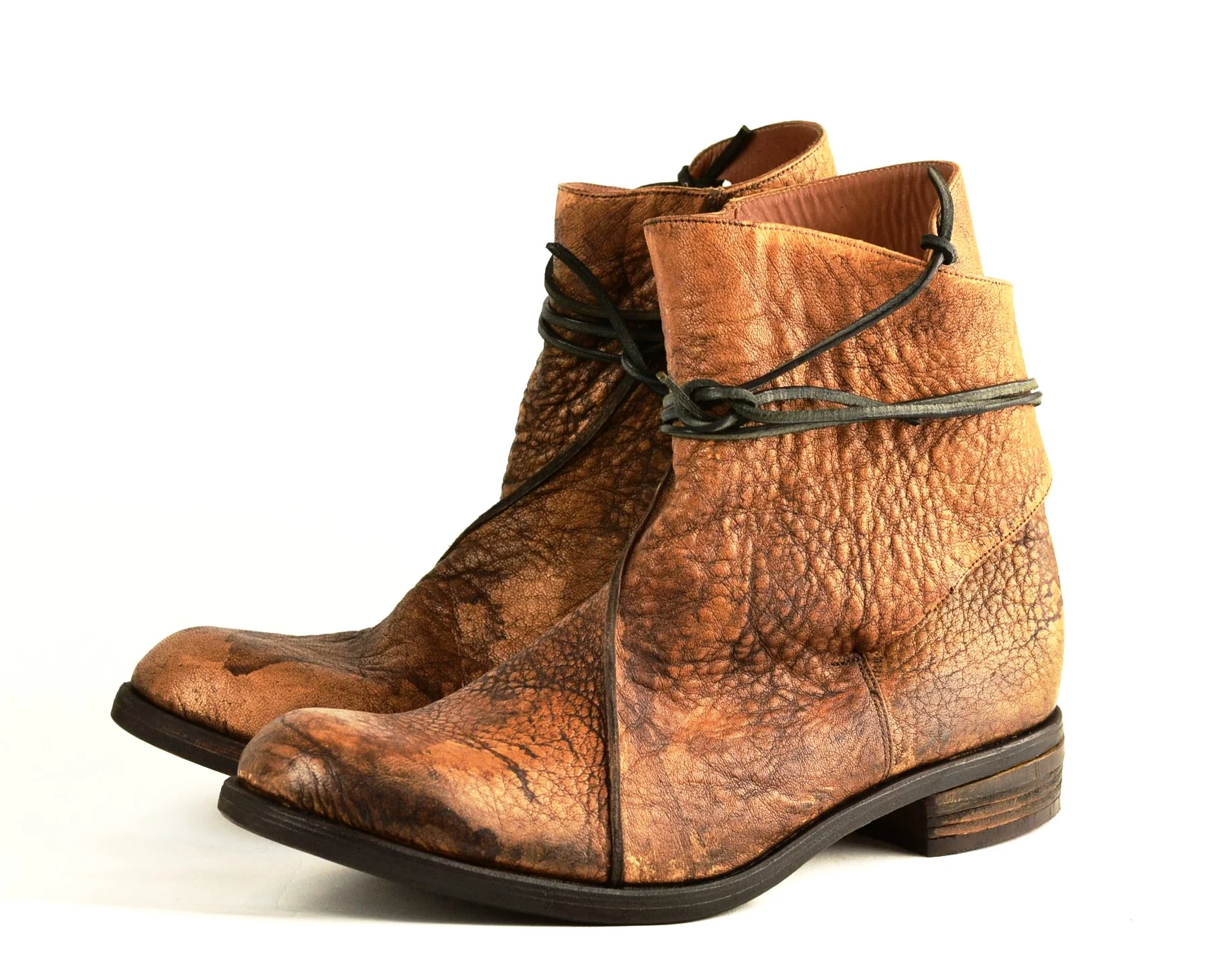 Lace around boot  |  Bison overdye - Image 3