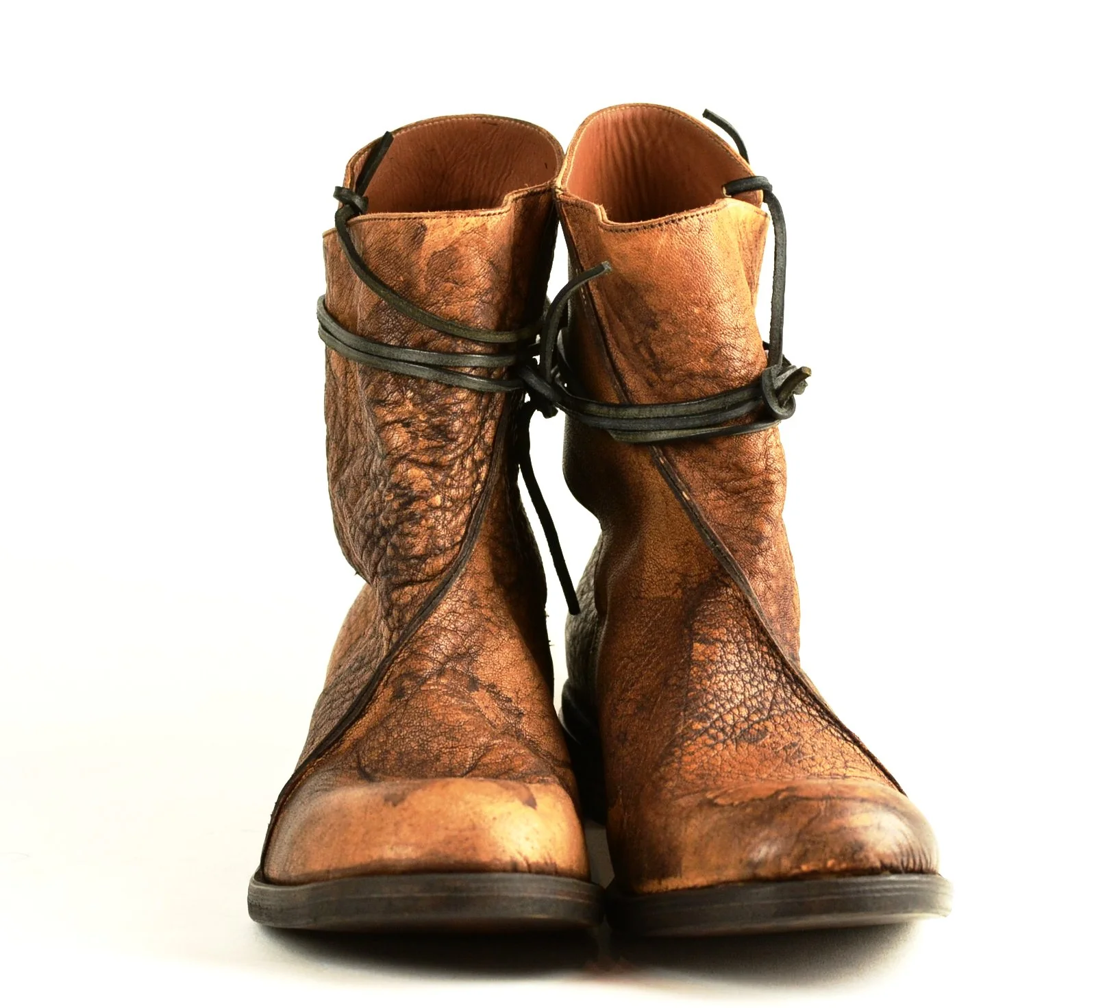 Lace around boot  |  Bison overdye - Image 4