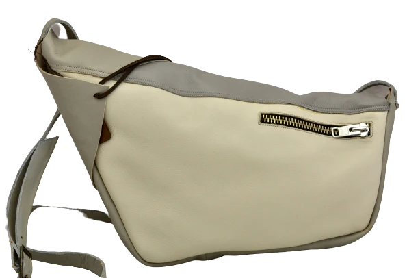 Rhomboid shoulder Clutch | grey cream dust calf - Image 3