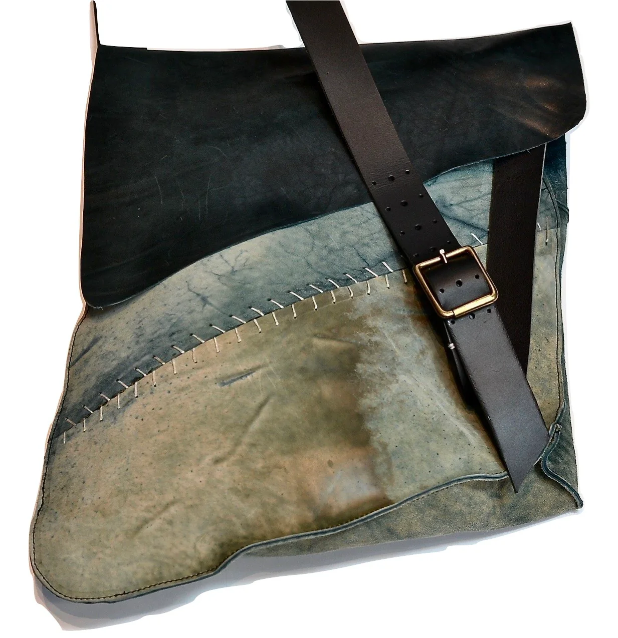 Shoulder Bag  |  reverse marine | Cordovan - Image 3