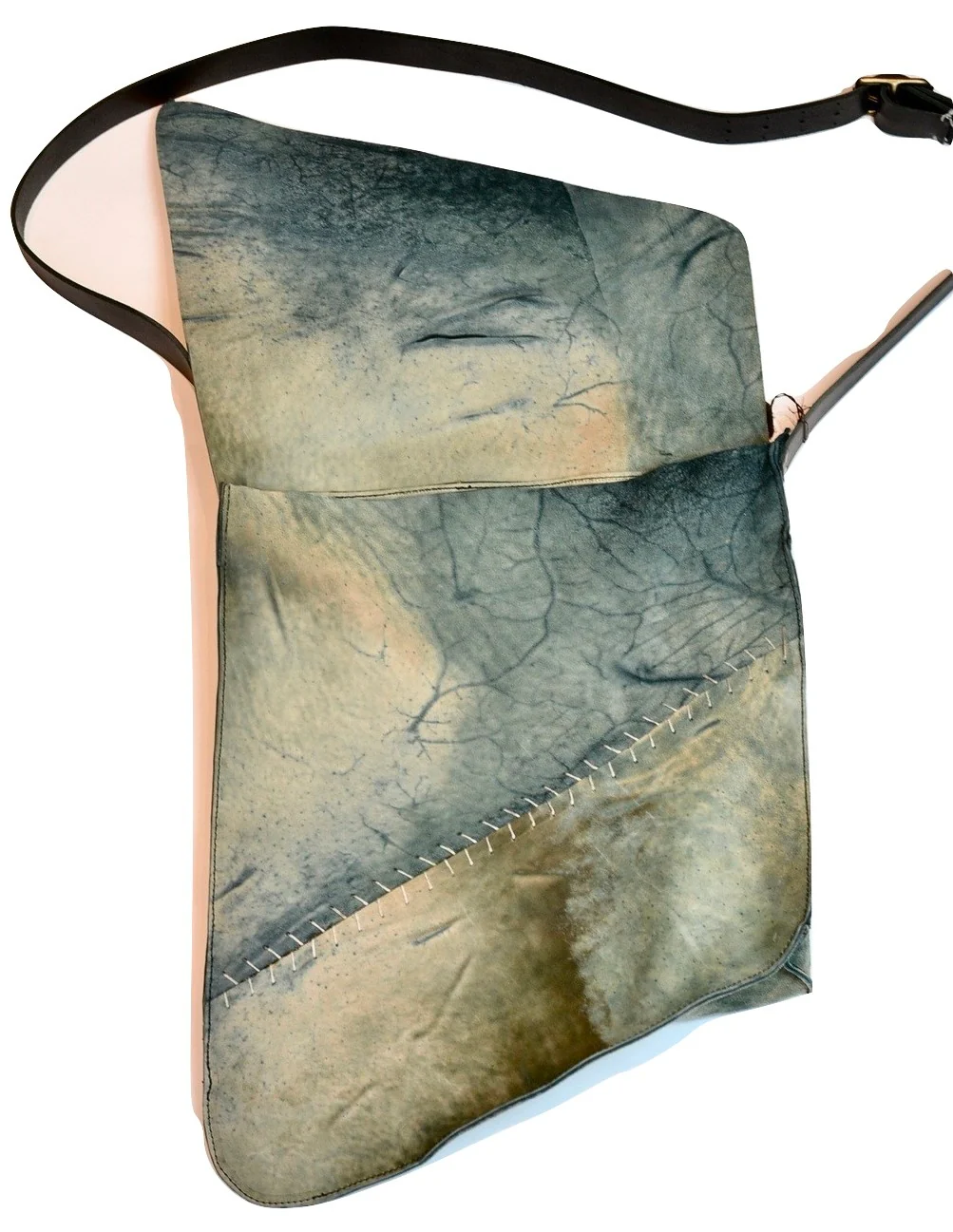 Shoulder Bag  |  reverse marine | Cordovan - Image 5