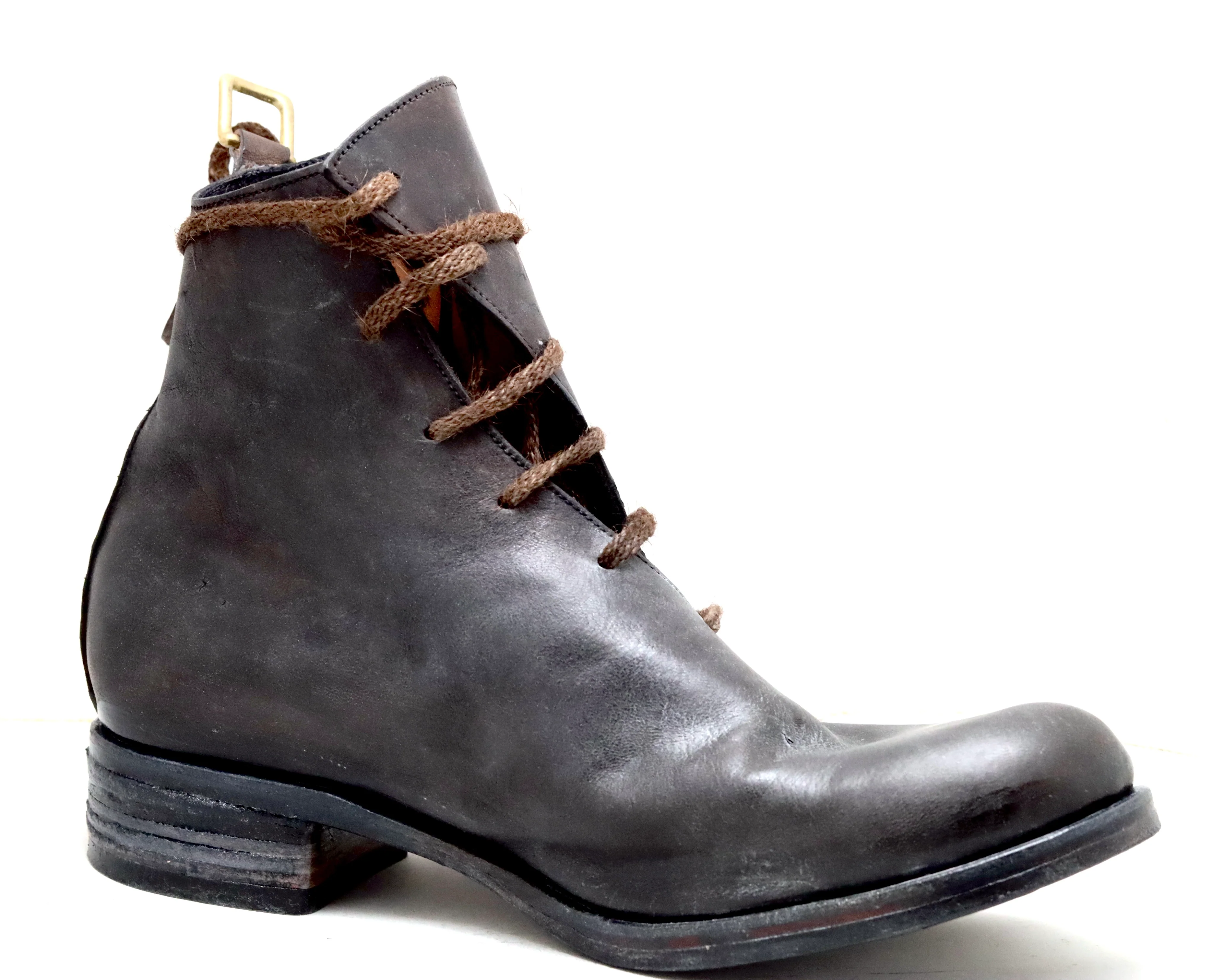 Spiral lace boot  |  Black mud frisone | Horse - Image 5