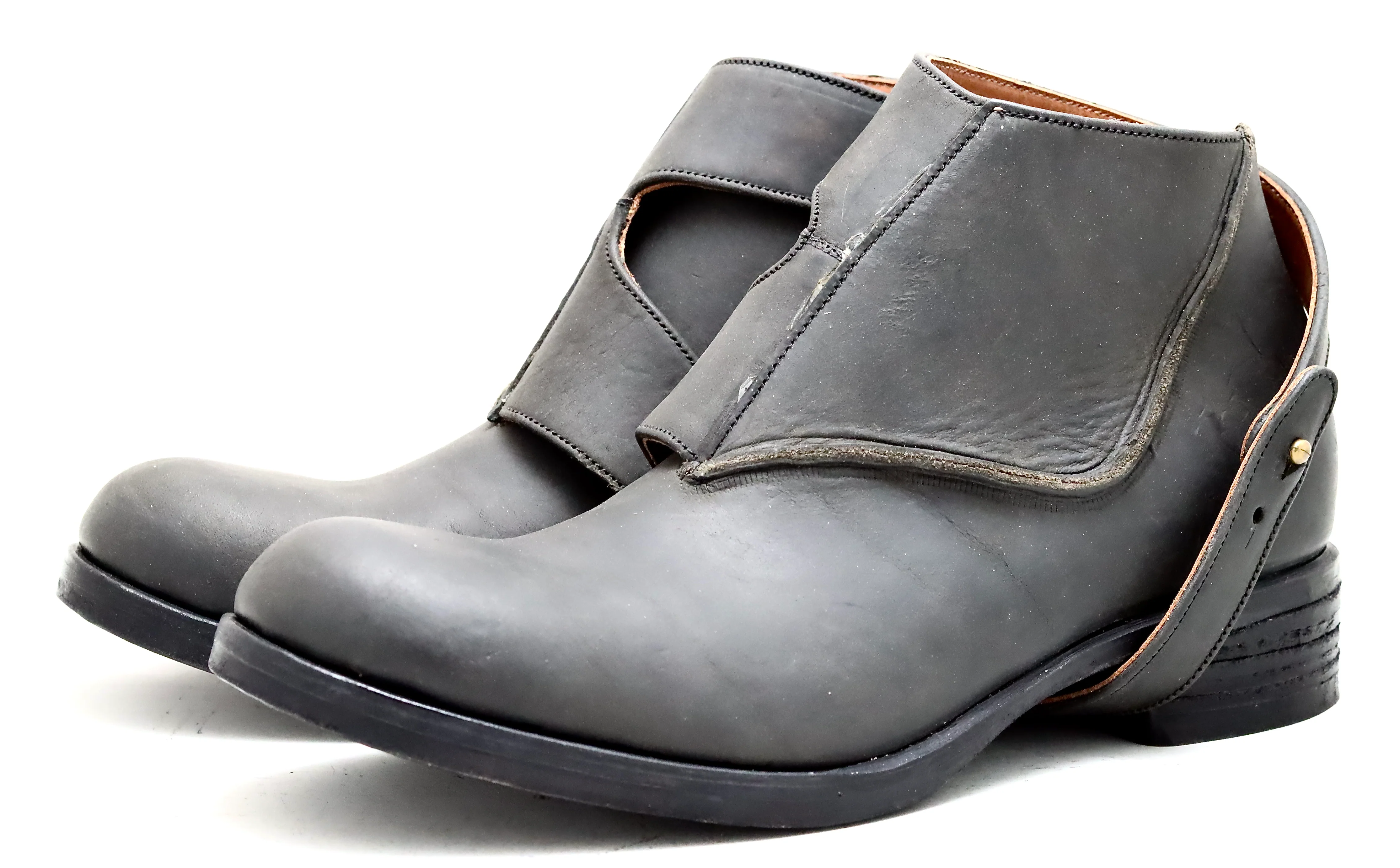 Straparound boot  |  Black | waxy calf - Image 2
